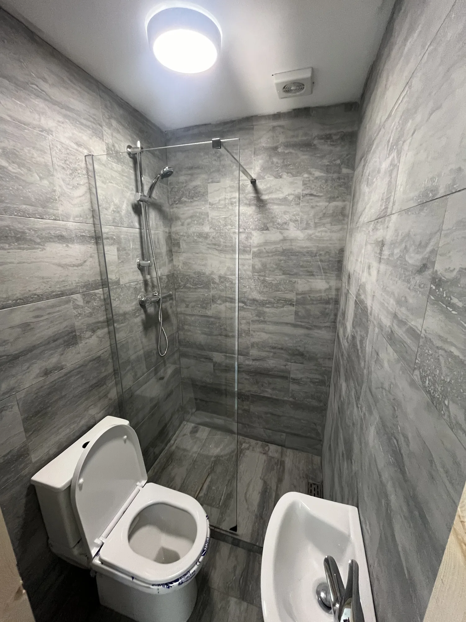 SPQR Contractors bathroom refurbishment work in London and Essex