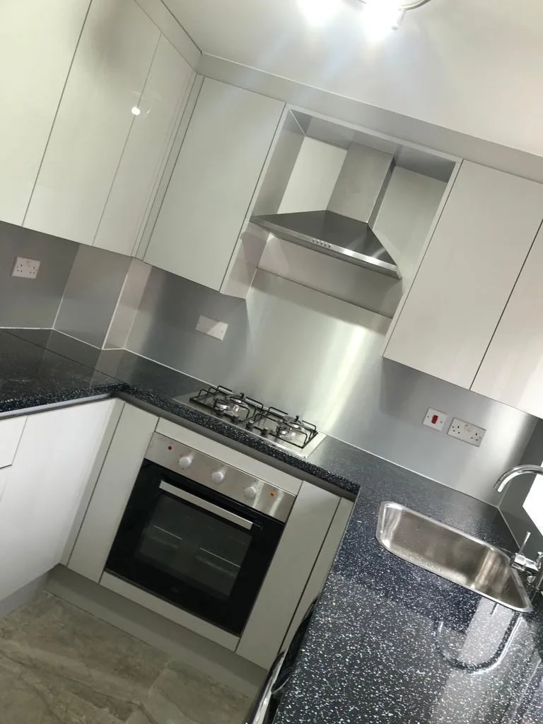 SPQR Contractors kitchen refurbishment and fitting work in London and Essex